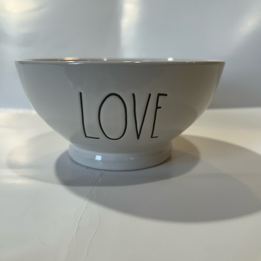 Rae Dunn Love bowl. Artisan collection by magenta